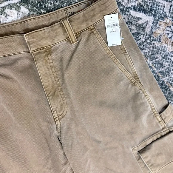 NWT Gap Women's  Baggy Cargo Khaki Pants Tan Cargo Pants Size 2 Petite - Picture 5 of 16